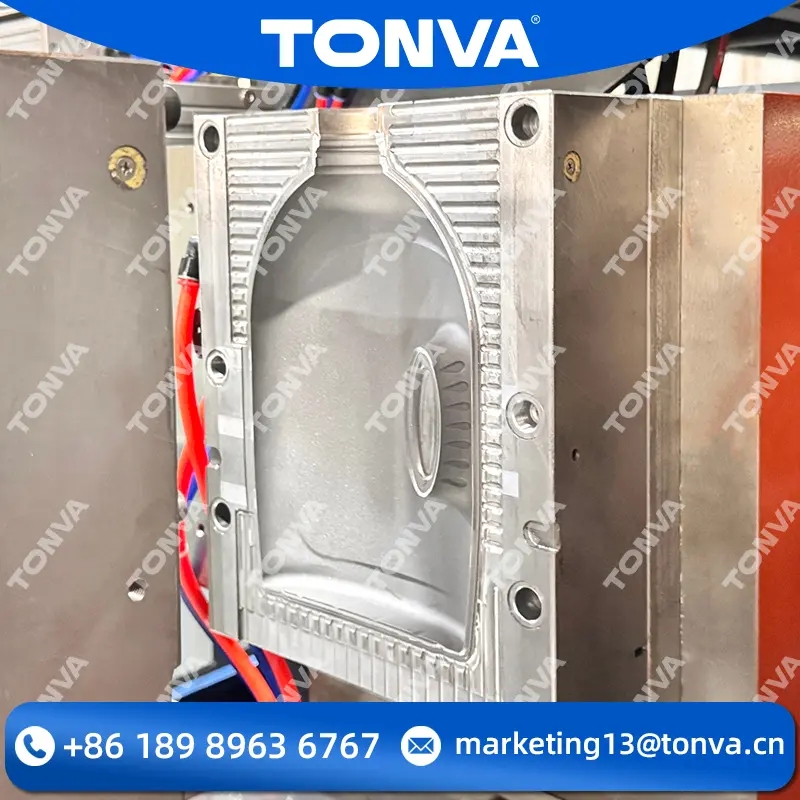 Famoso Máquina de Moldeo por Soplado de Botellas de Detergente para Ropa - Proveedores y Fabrica en China Fabricantes, Fabricante
