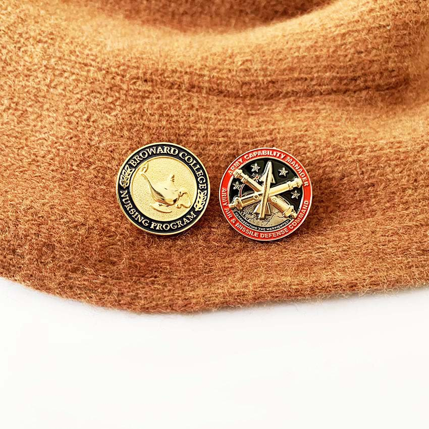 Custom Promotional Designer Logo Cute Birthday Pride Nurse Staff Name Light Metal Craft Badge Factory Soft Hard Enamel Badge for Souvenir