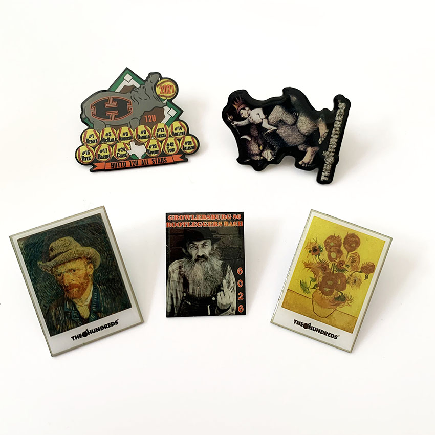 China Supplier Accepted Custom Silk Screen Emblem Badges Soft Enamel Badges