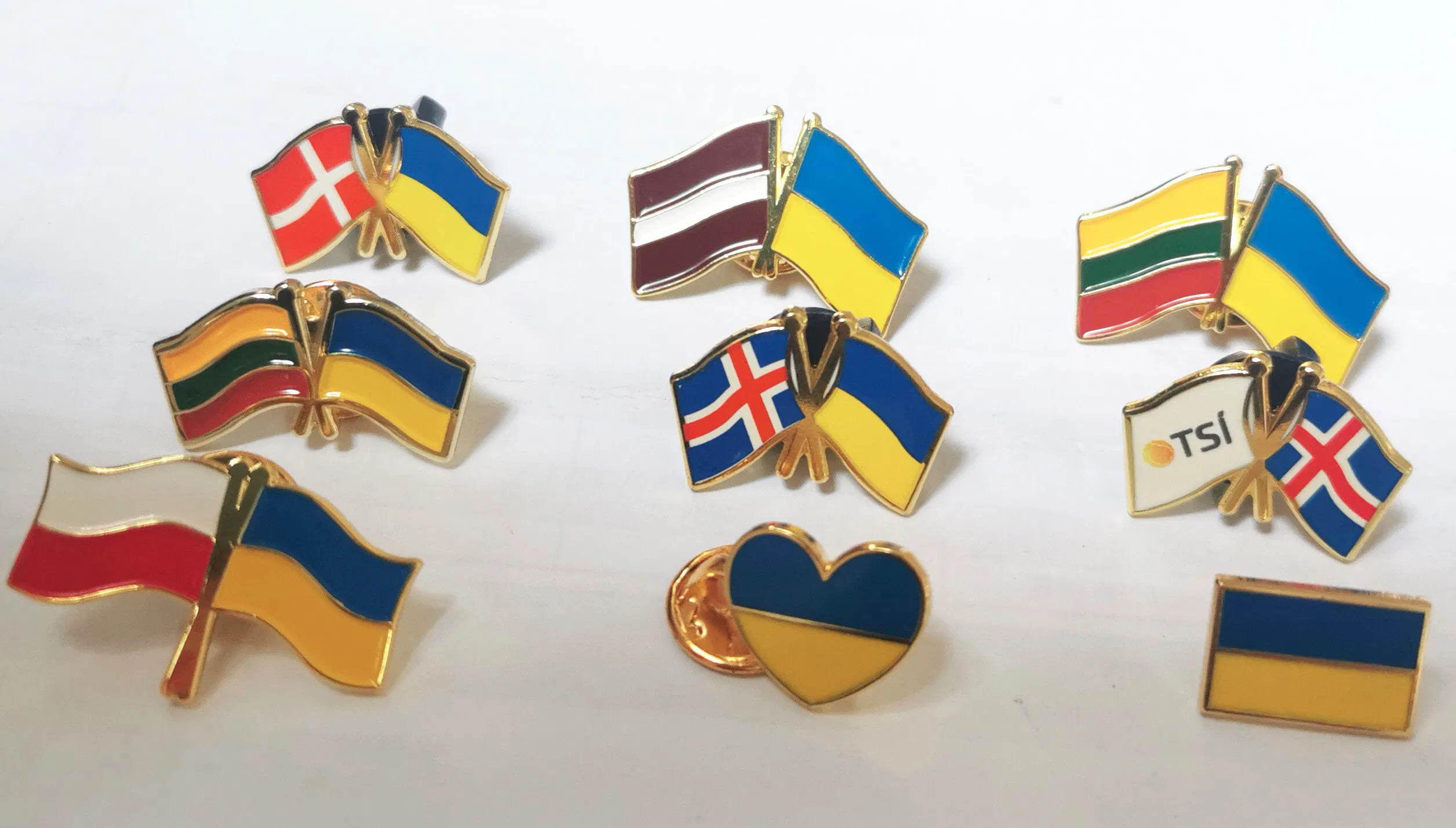 BSCI Factory Made Custom Metal Enamel Badge Brooch Lapel Pin Gold Emblem