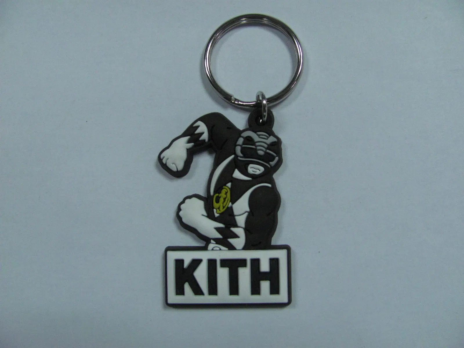 Custom Size No MOQ Flexible Rubber Key Chains 3D Embossed Logo Soft Rubber Keychain Business Gift PVC Key Tag Holder