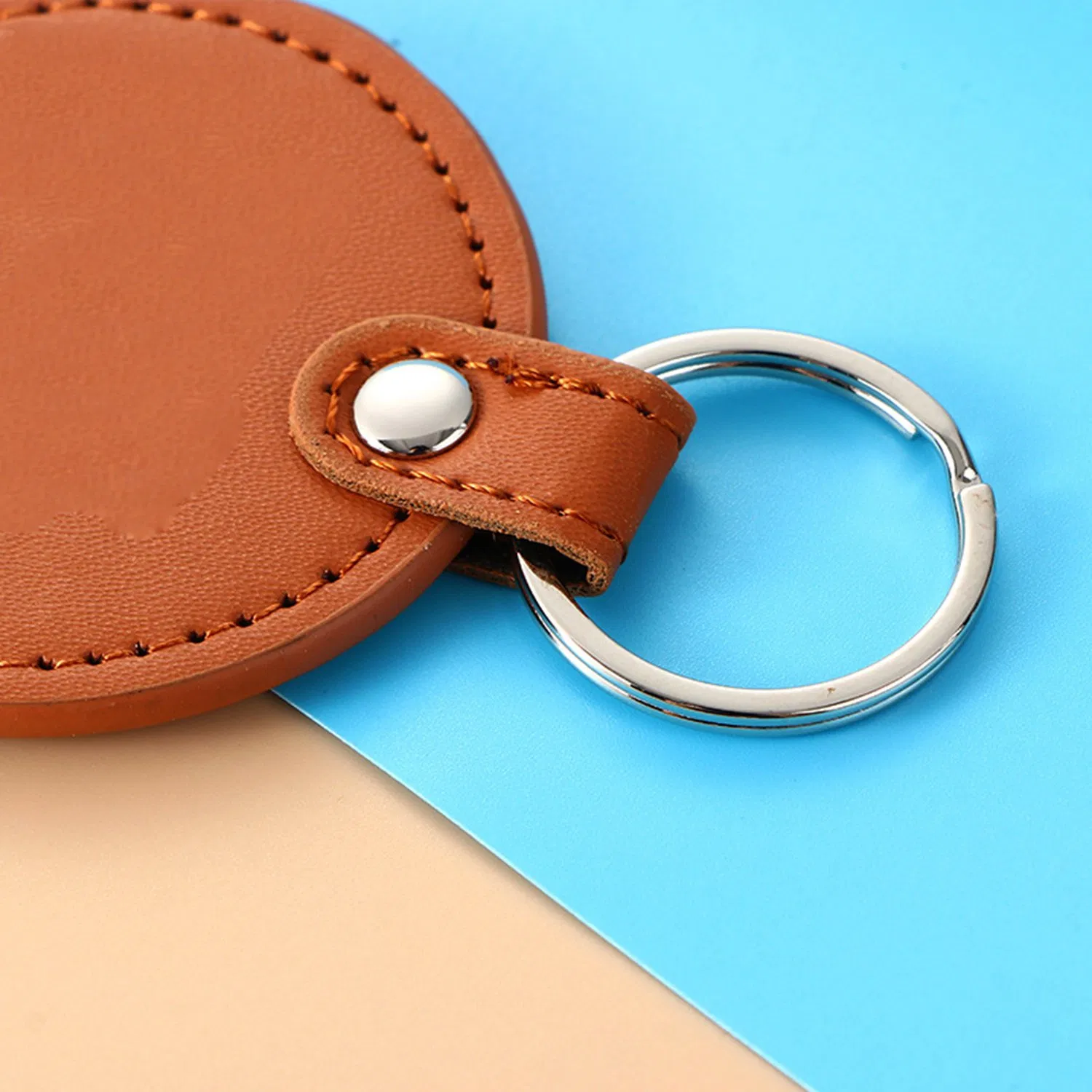 Cheap Custom Leather Blank Logo 3D Souvenir Wholesale Promotional Key Chain Custom Embossed Leather Logo Keyring Keychain