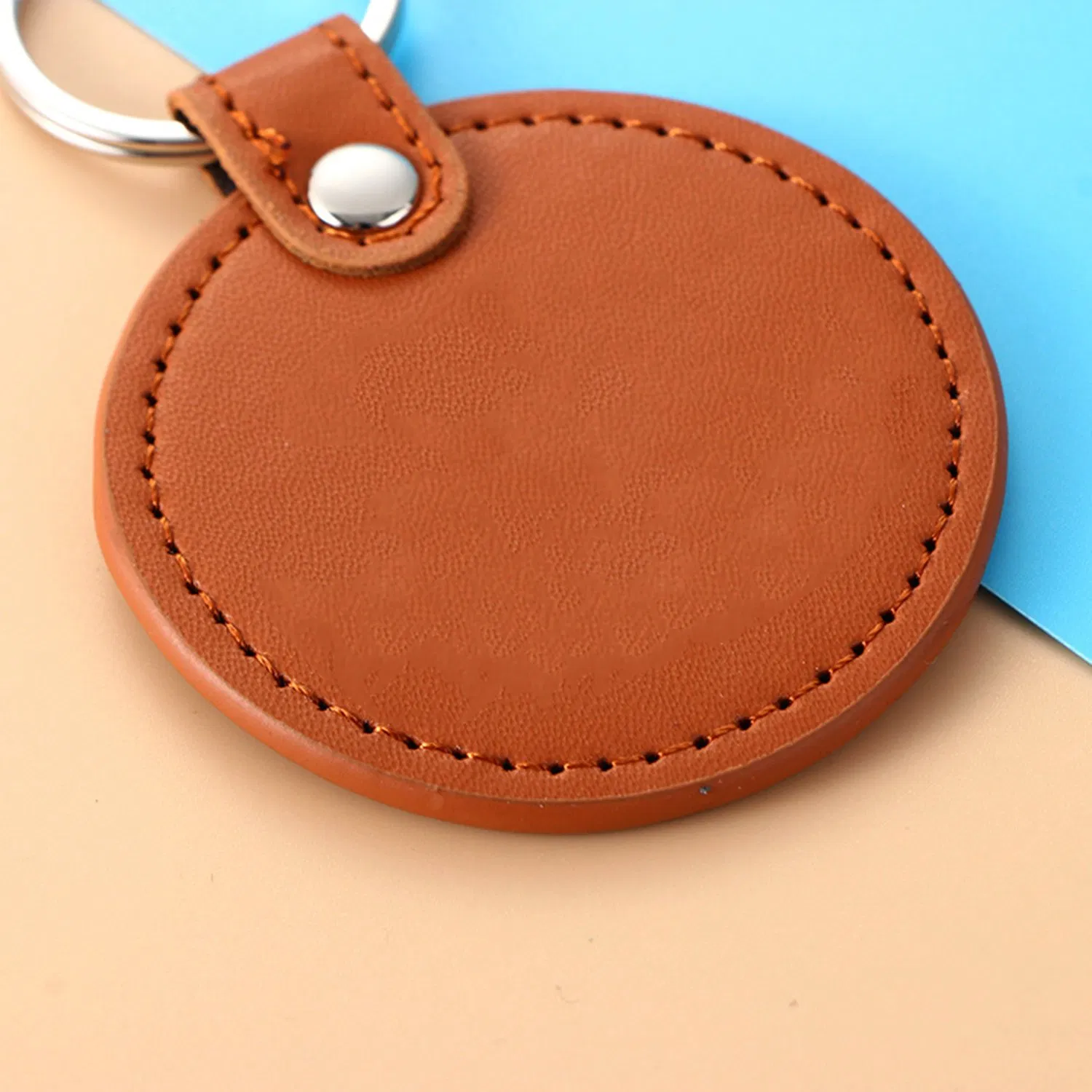 Cheap Custom Leather Blank Logo 3D Souvenir Wholesale Promotional Key Chain Custom Embossed Leather Logo Keyring Keychain