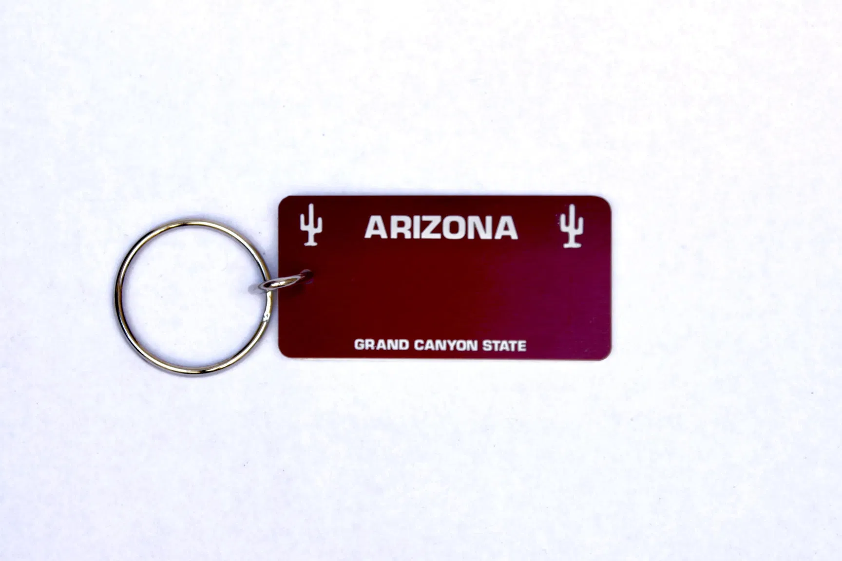 Wholesale Custom Promotional Tourist Souvenir 3D Embossed Metal Us State License Plate UV Printing Keychain