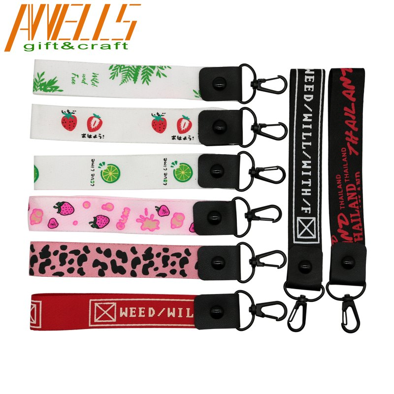 Versatile Carabiner Lanyards for Keys and Outdoor Activities