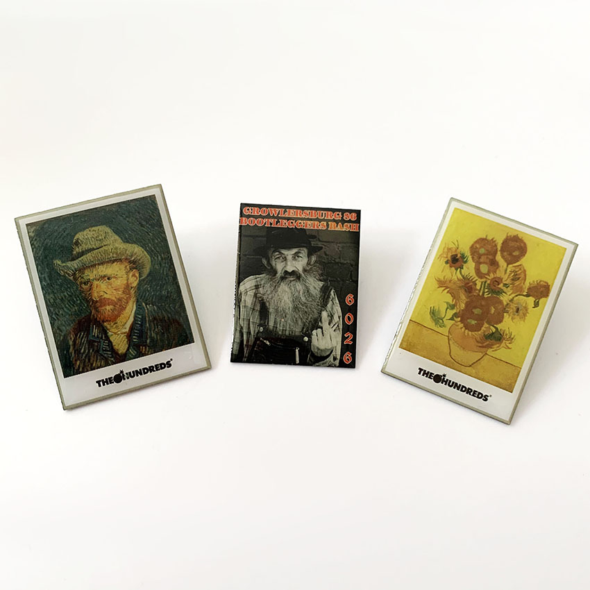 China Supplier Accepted Custom Silk Screen Emblem Badges Soft Enamel Badges