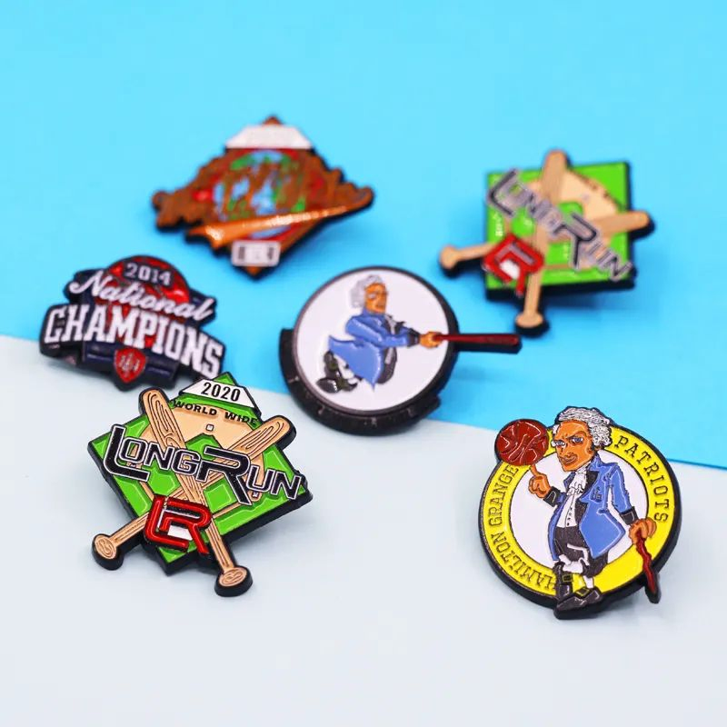 Elegant Custom Logo Metal Soft Enamel Badge Lapel Pins