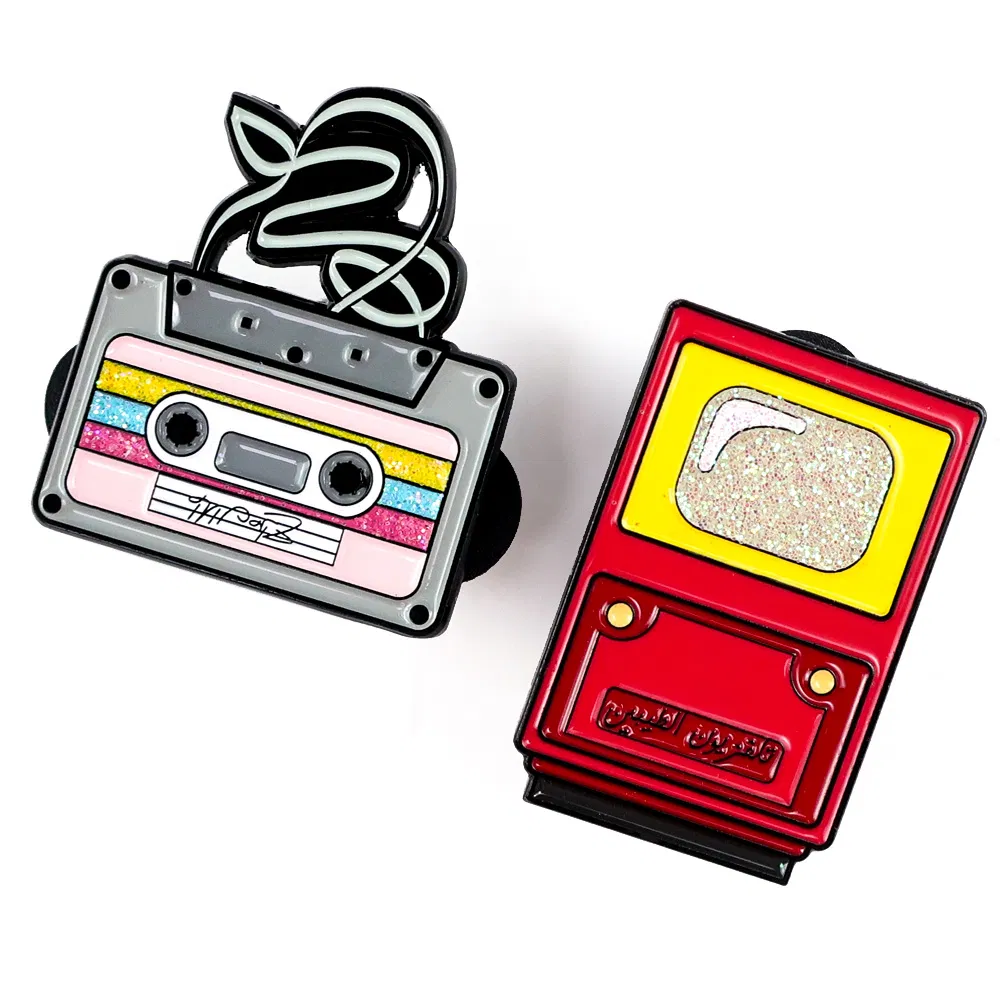 Professional OEM Metal Craft Gifts Custom Logo Soft Hard Enamel Lapel Pins for Clothes