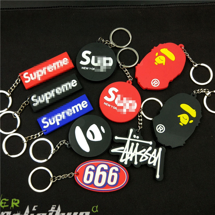 Custom 3D Soft PVC Keychain Key Chain Silicone Keyring Soft Rubber Embossed Print Emblem Metal OEM Customized Cartoon Keychain