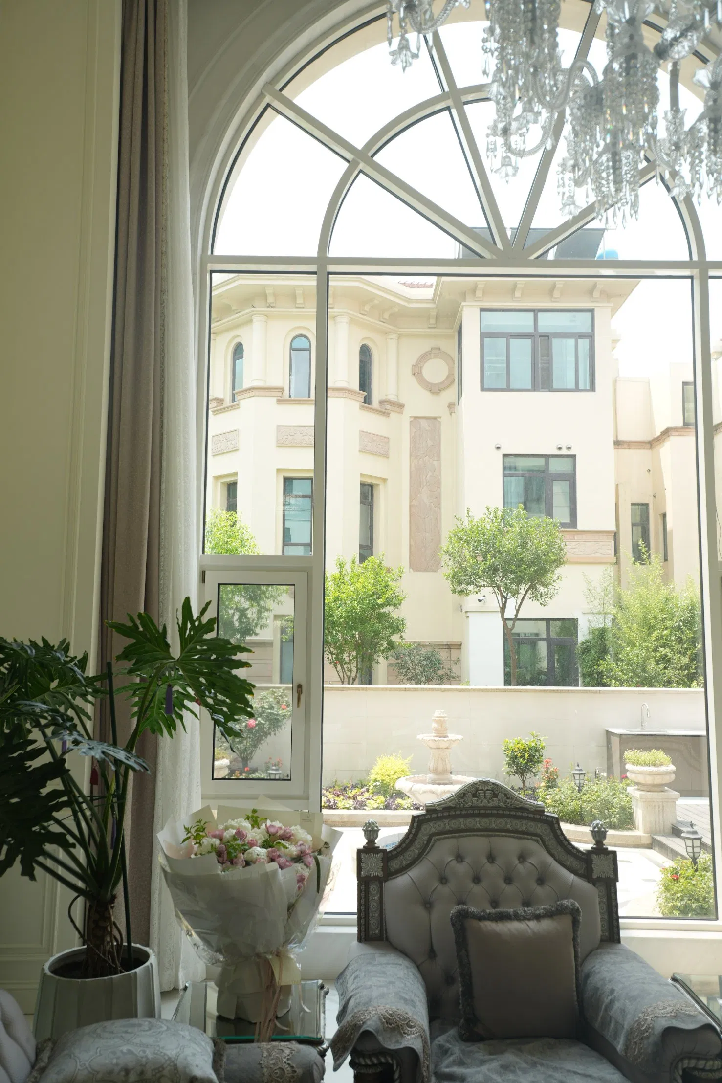 Premium Design Craftman Arch Aluminum Aluminium Alloy Fixed Window with Soundproof Heat Insulation for Church Temple Villa restaurant Museum