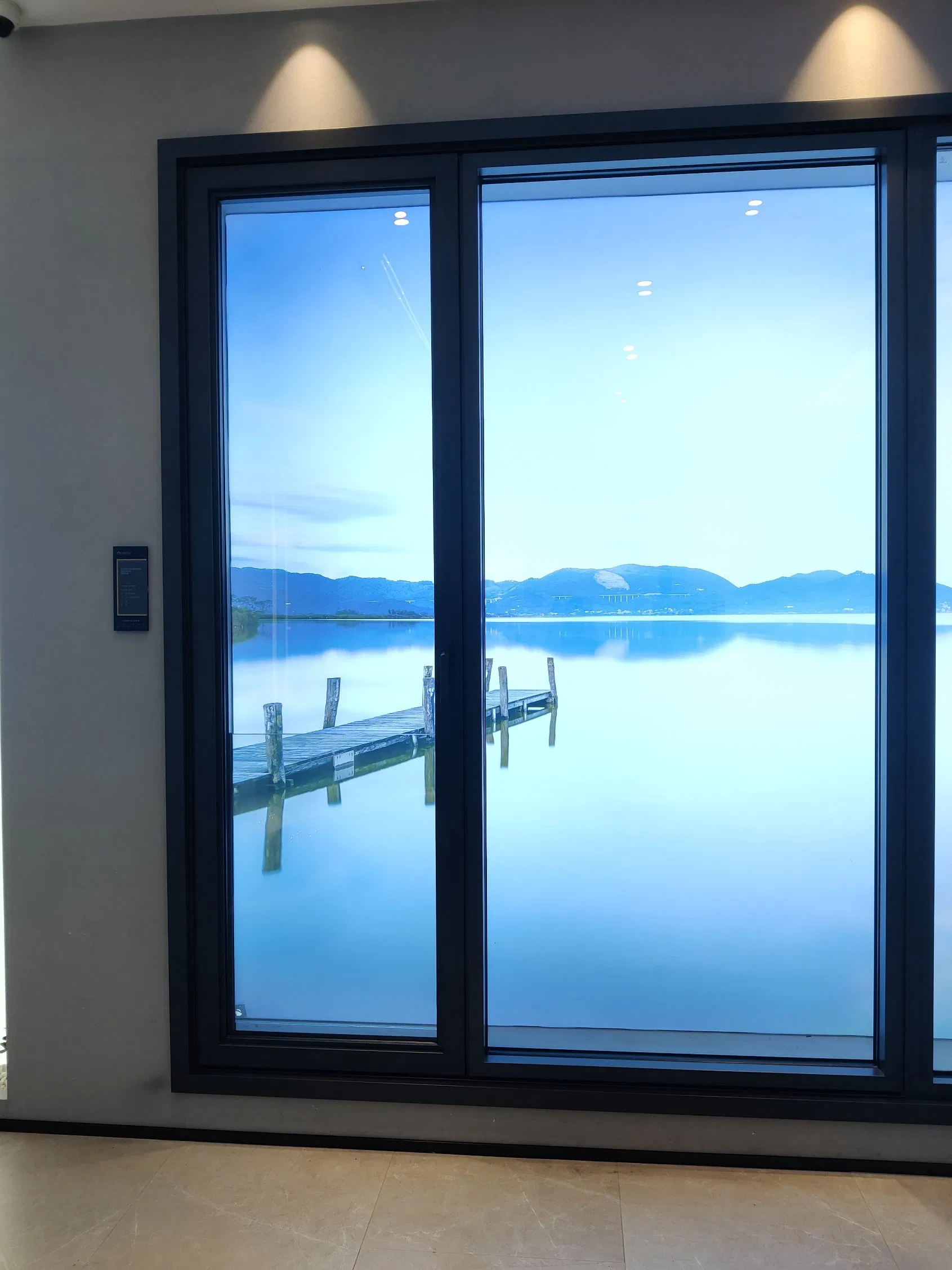 Waterproof Pest Proof with High Sealing Performance High Hardness Aluminium Sliding Window