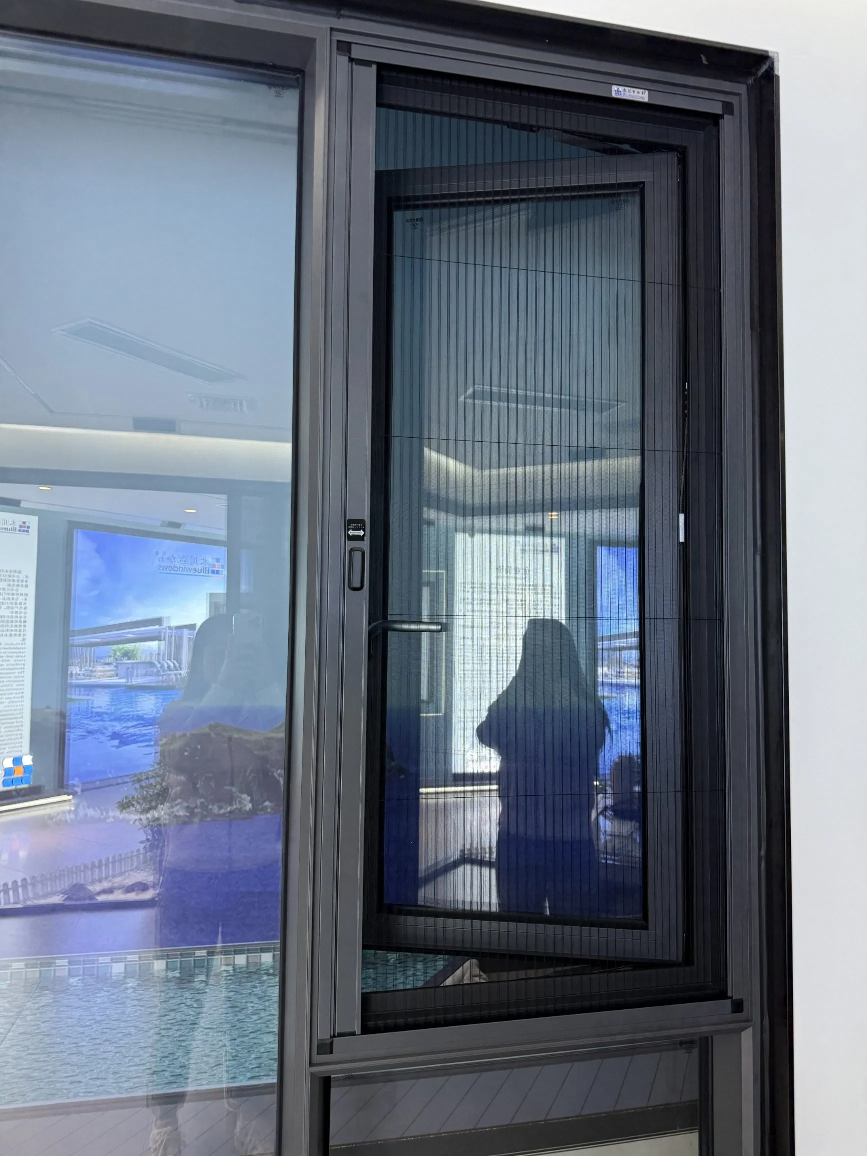 UV-Resistant Noiseless Space-Saving Stable Folding Screen Aluminum Sliding Window