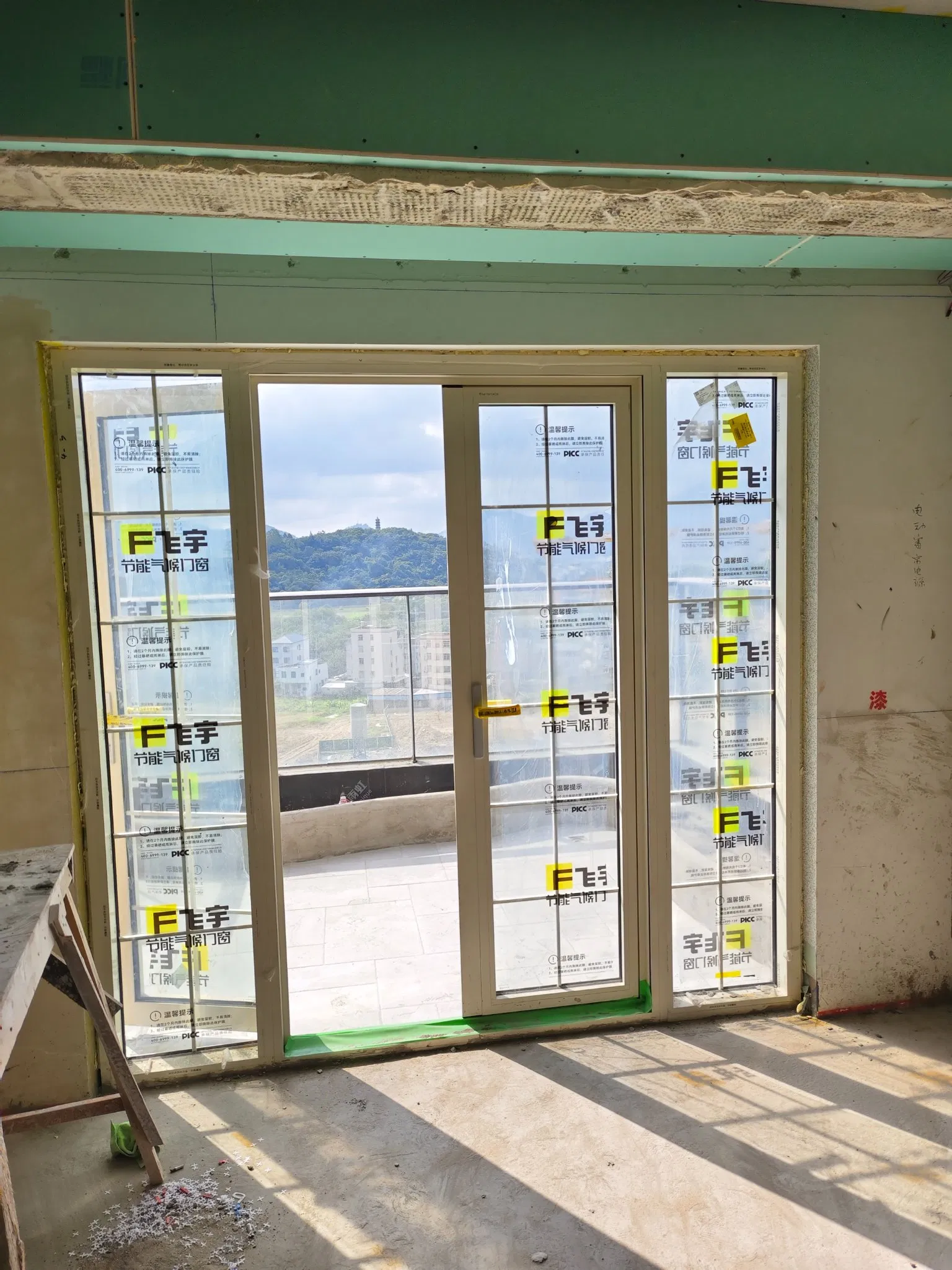 Anti Scratch Wear Resistant Long Lasting High Performance Low Maintenance Modern Aluminum Glass Metal Aluminium Swing Door and Window