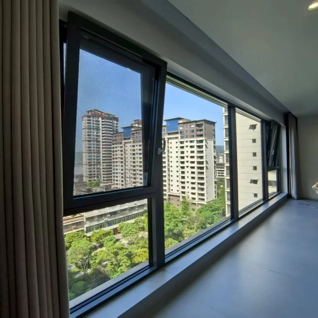 1. Factory Price Casement Glass Aluminium Aluminum Alloy Security Window High Transmittance for Villa Residential Home UV-Resistant