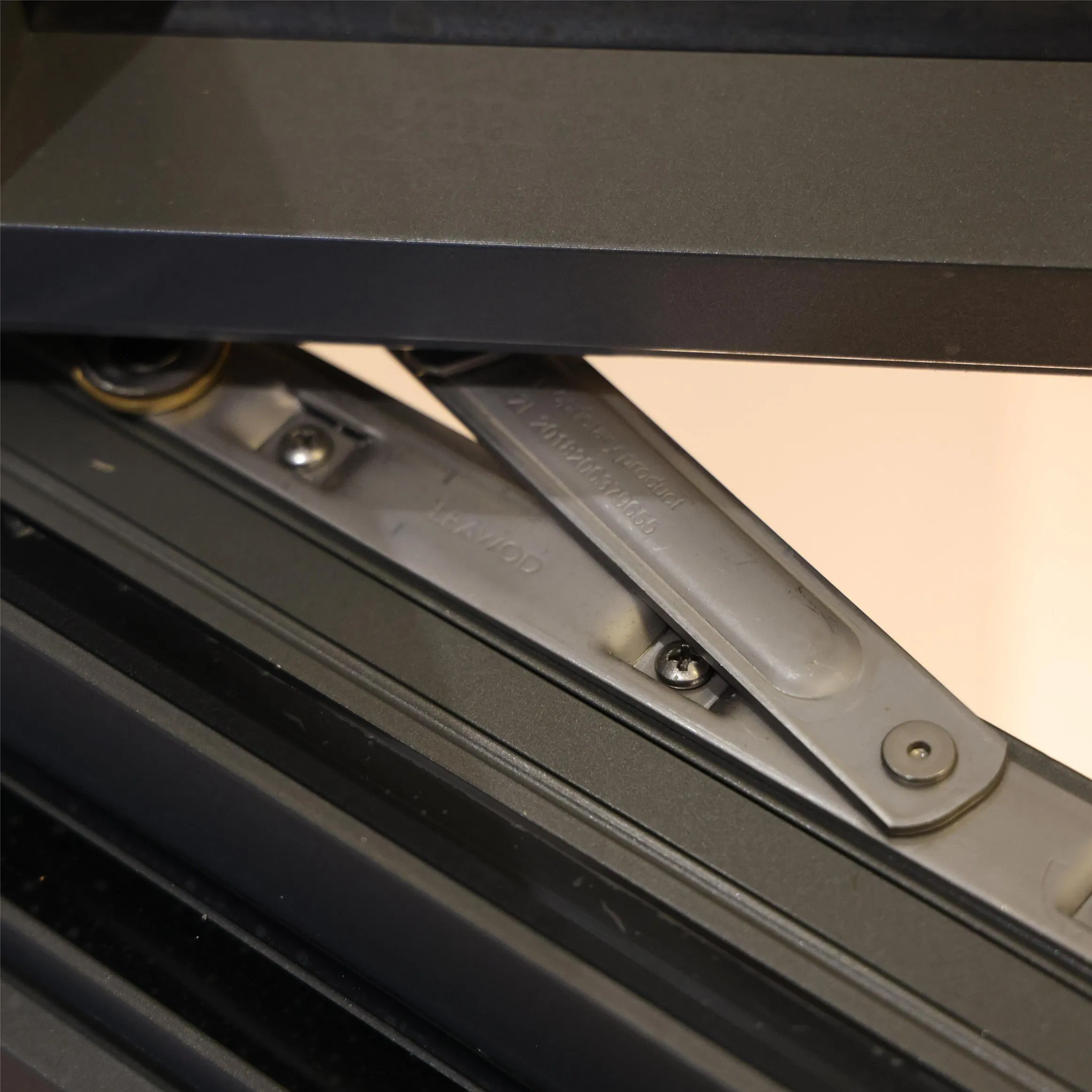 China Window Factory Metal Aluminum Aluminium out-Ward Opening Window with Anti-Noise Anti-Corrosion for Villa Home Hotel