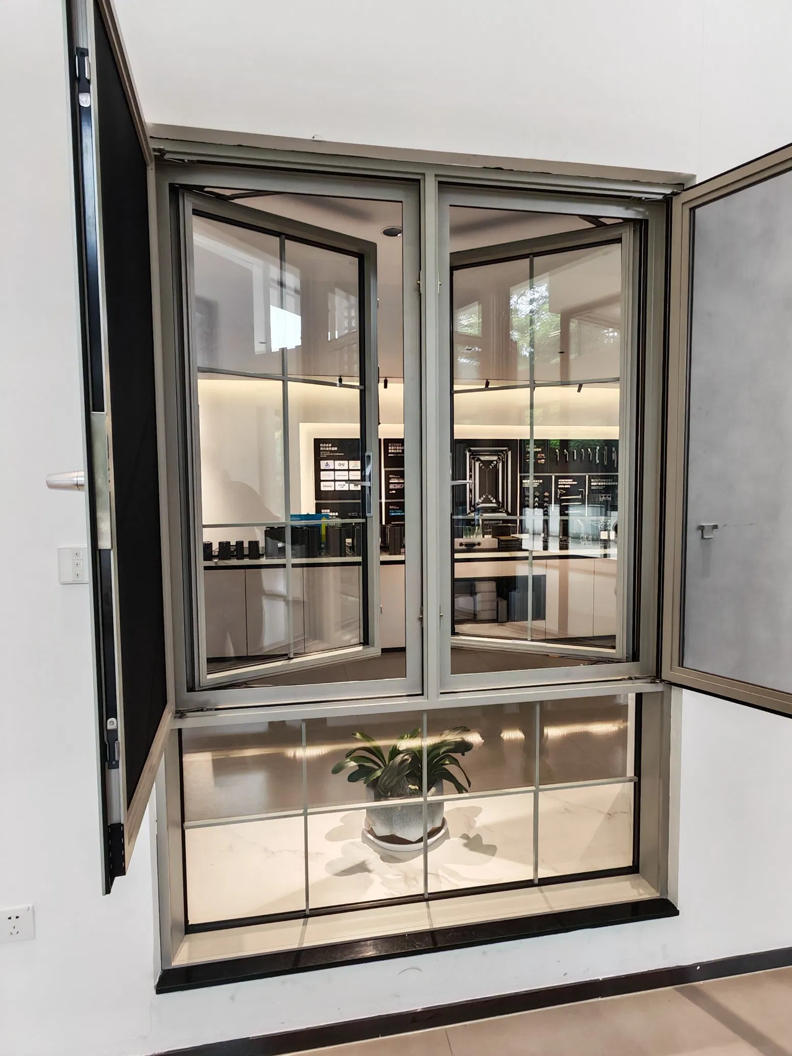 Aluminum Greenhouse Casement Window-UV-Resistant Glazing