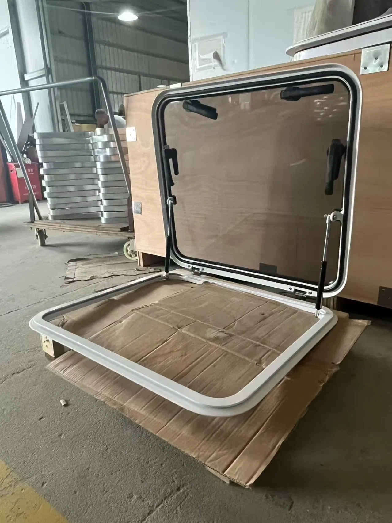 High Quality Marine Hardware Aluminum Alloy UV Resistant Yacht Skylight Window Push-out Deck Porthole for Ship Boat Part