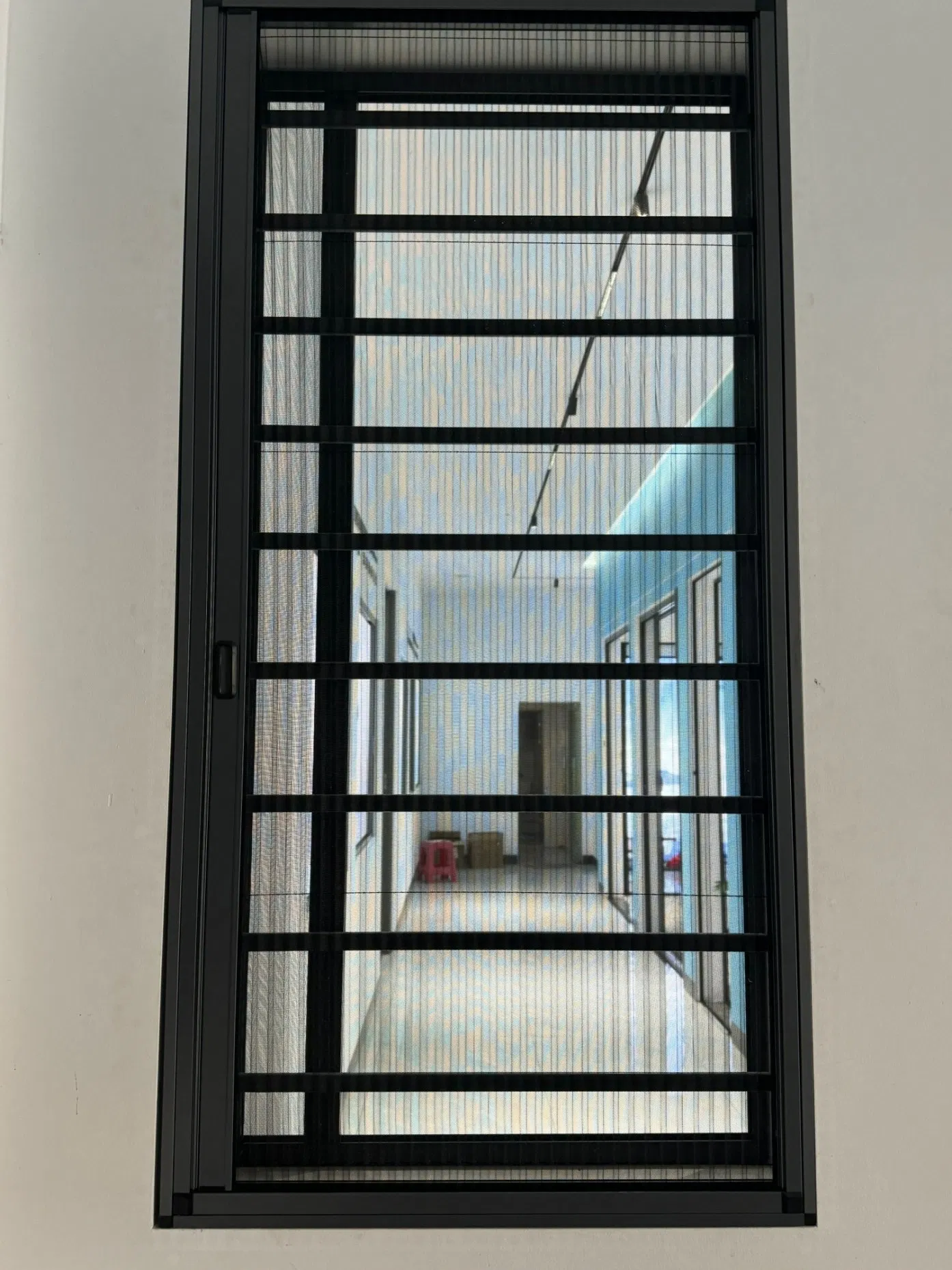 UV-Resistant Noiseless Space-Saving Stable Folding Screen Aluminum Sliding Window