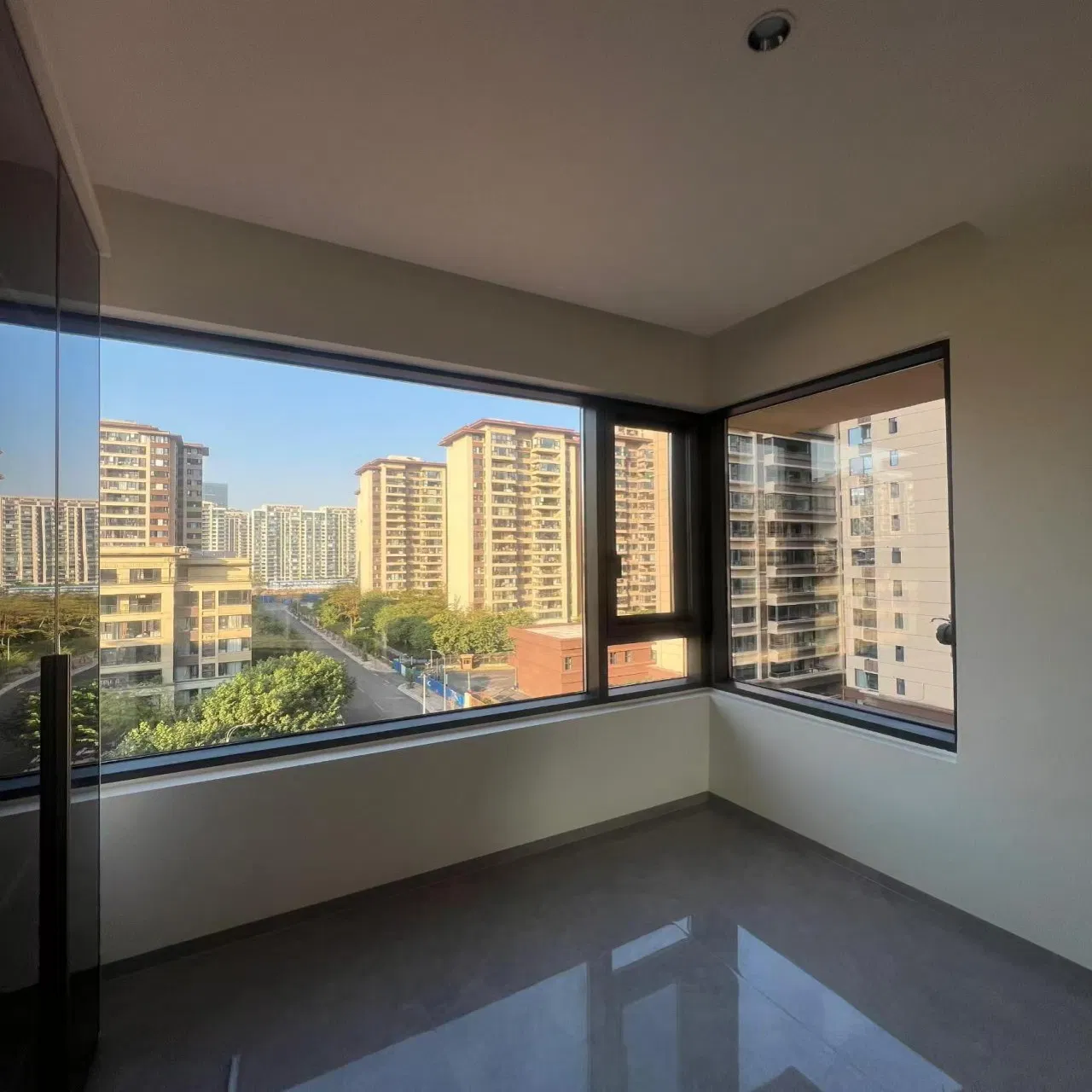 2. UV Protection Rust Resistant Slim Frame Security Aluminum Aluminium Horizontal Open Different Types of Casement Glass Window