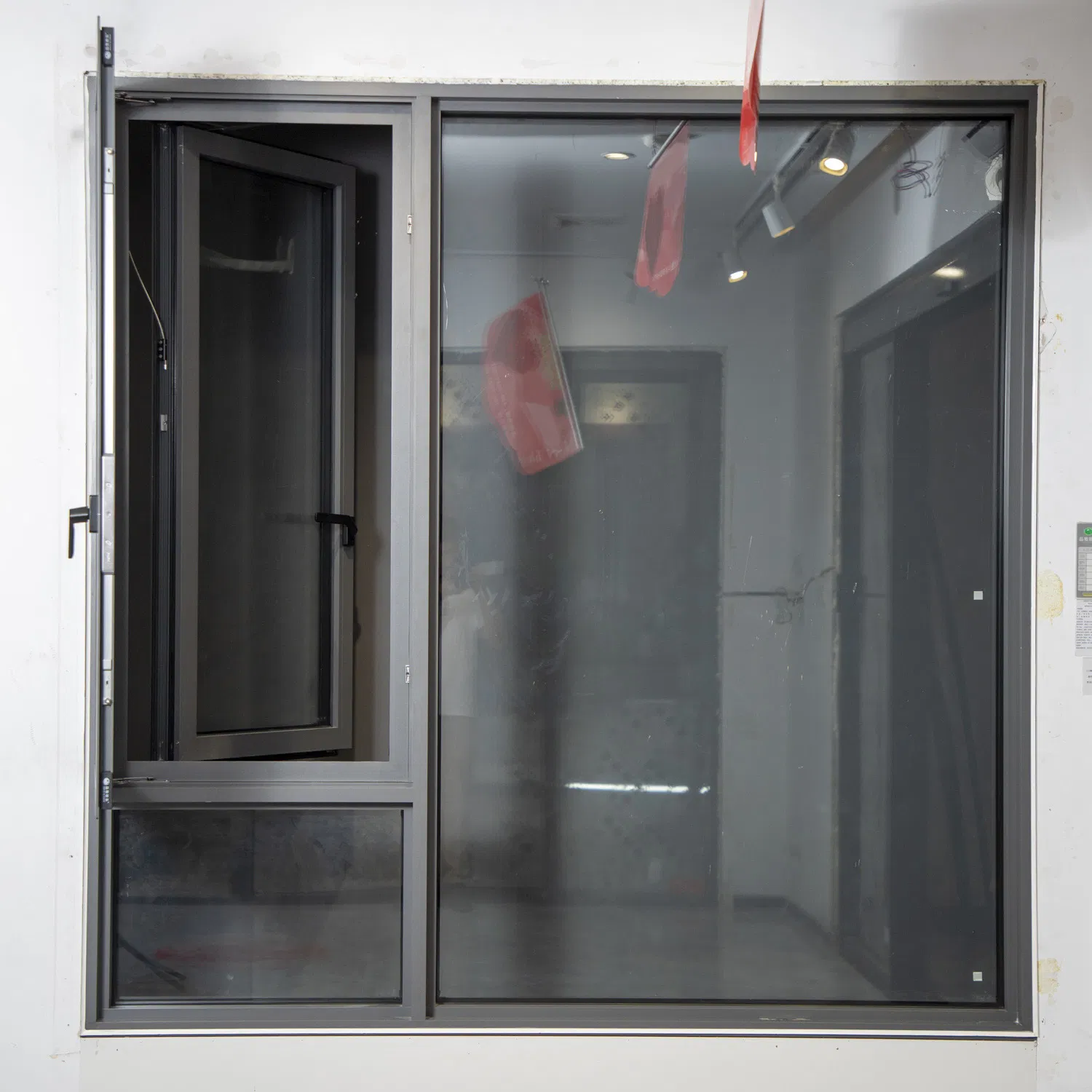 High Safety Requirements Rust-Resistant Aluminum Alloy Sliding Window &amp; Casement Window- 40FT Container, Lightweight &amp; Industrial Buildings