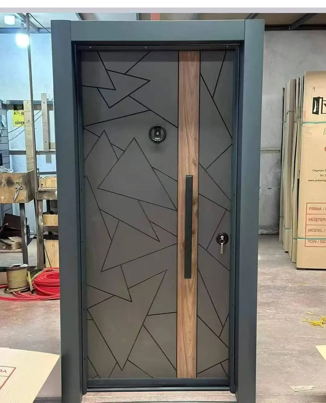 Sichuan China Modern Win-Star Steel Entry Security Armored Front Door ODM Turkish Russia Aluminum Steel Security Entrance Exterior Front Wrought Iron Home Door