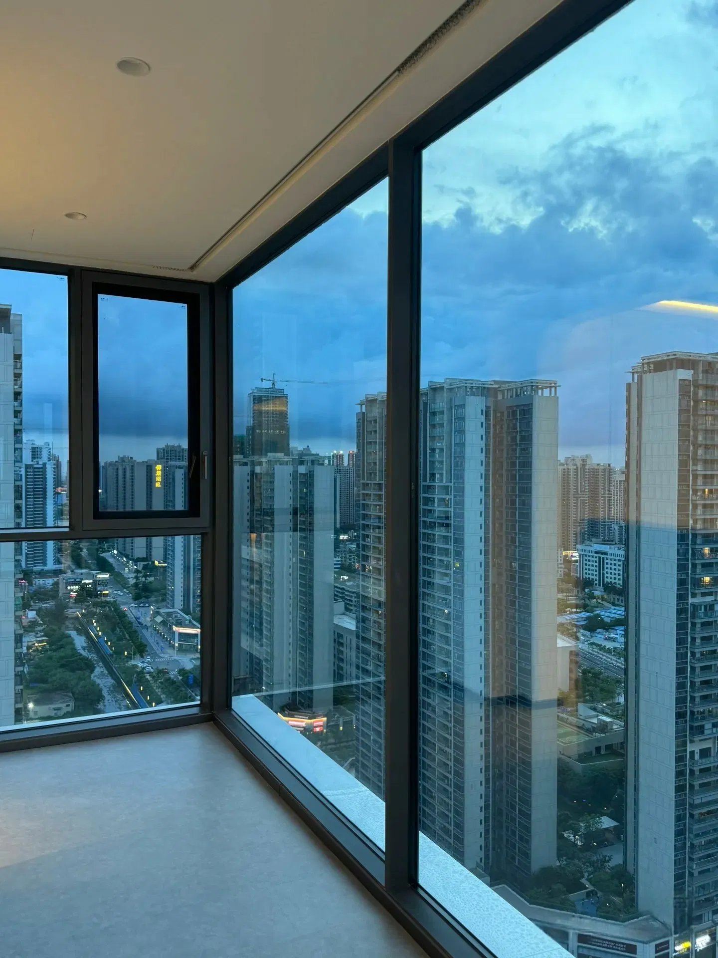 High Quality Reinforced Anti-Corrosion Aluminum Sliding Glass Window Door – Wind Load &amp; Weather Resistant Design