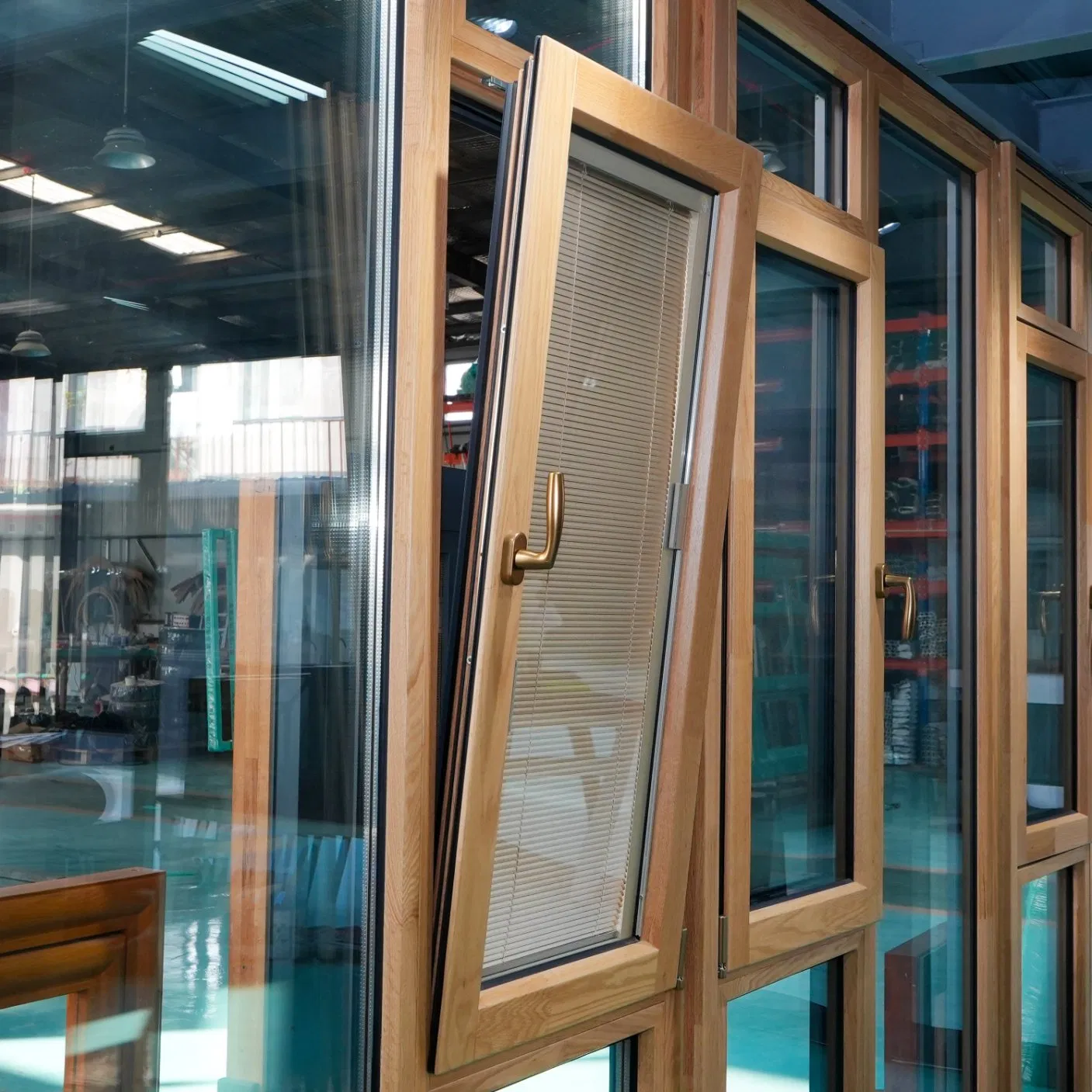 High-Performance Aluminum Clad Wood Tilt &amp; Turn Window, Passivhaus Compliant