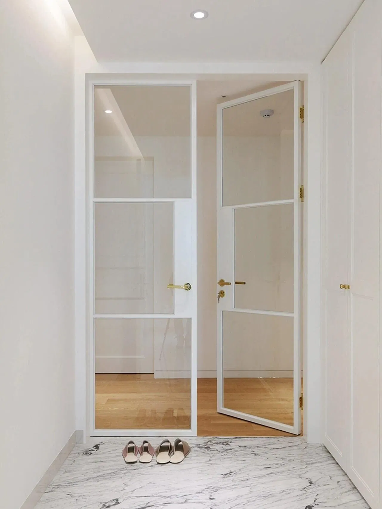 Factory Prices Premium Custom Soundproof Interior Puertas De Vidrio Templado Aluminium Bathroom Glass Door for Homes