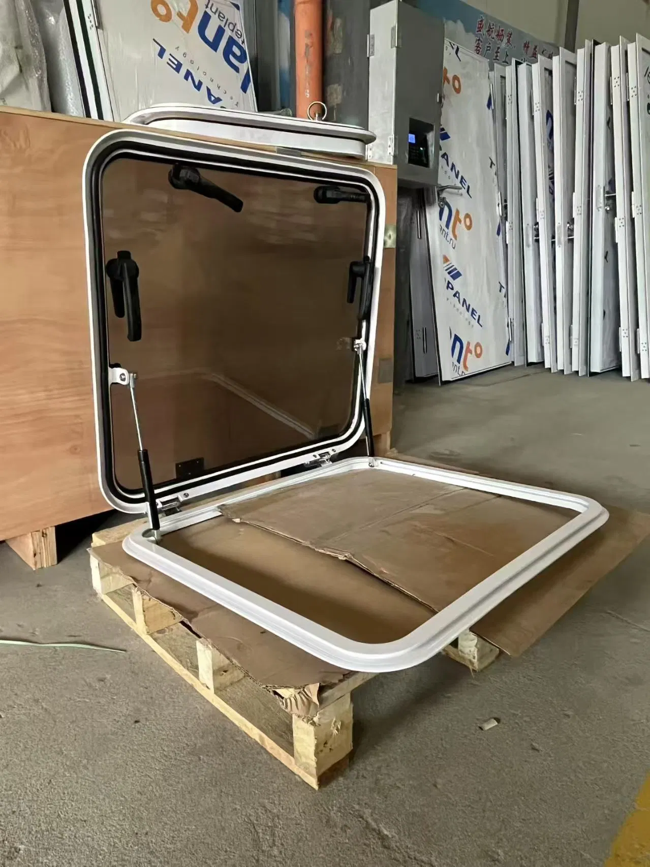 High Quality Marine Hardware Aluminum Alloy UV Resistant Yacht Skylight Window Push-out Deck Porthole for Ship Boat Part