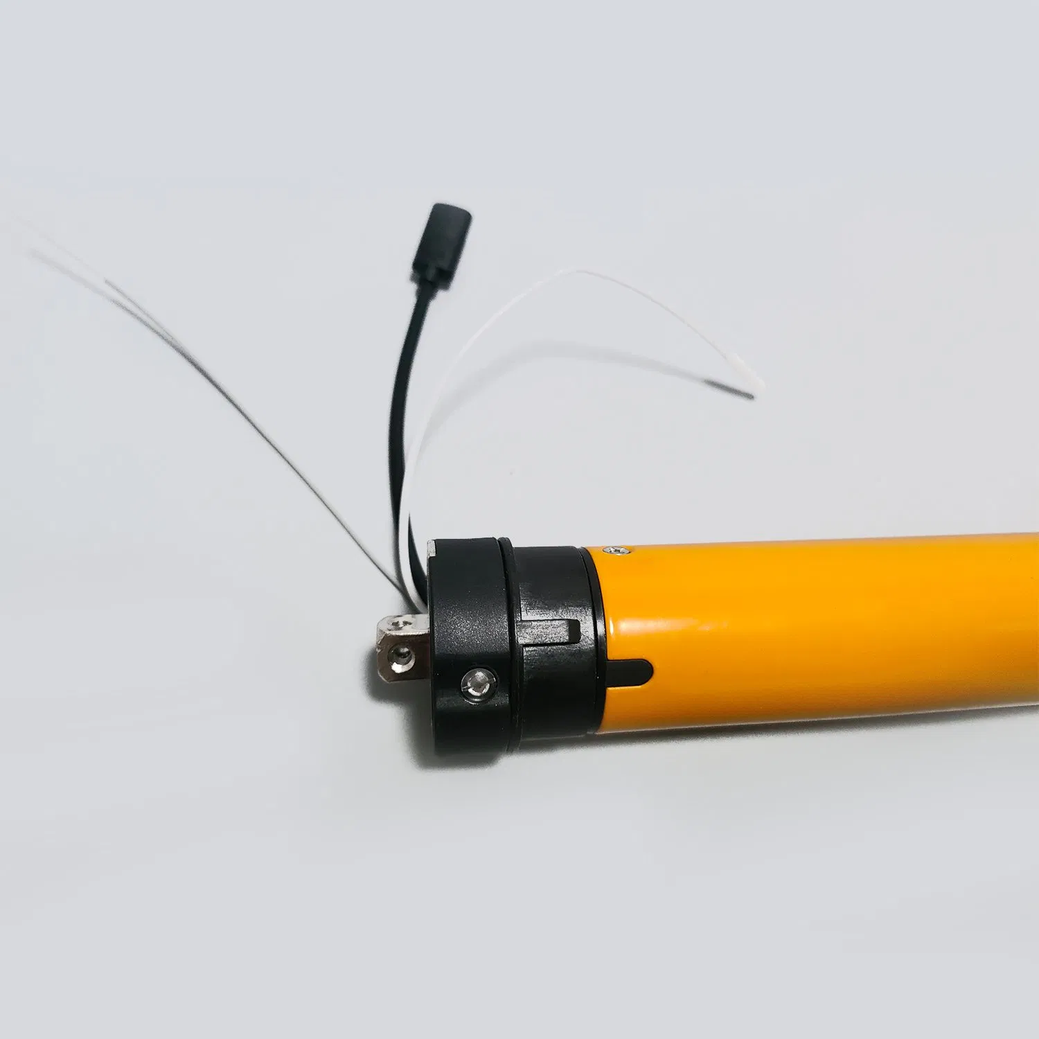 35lez Solar Powered Shutter Blinds Zigbee Battery DC Tubular Motor