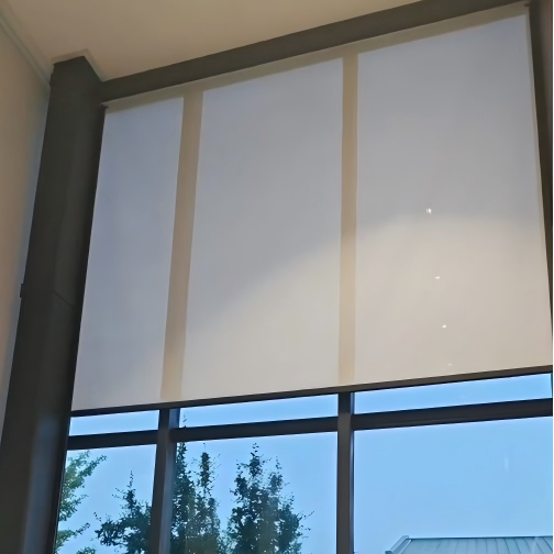 Customized Tilting electric roller blinds motorized windproof and sunshade shutters curtains with remote control balcony