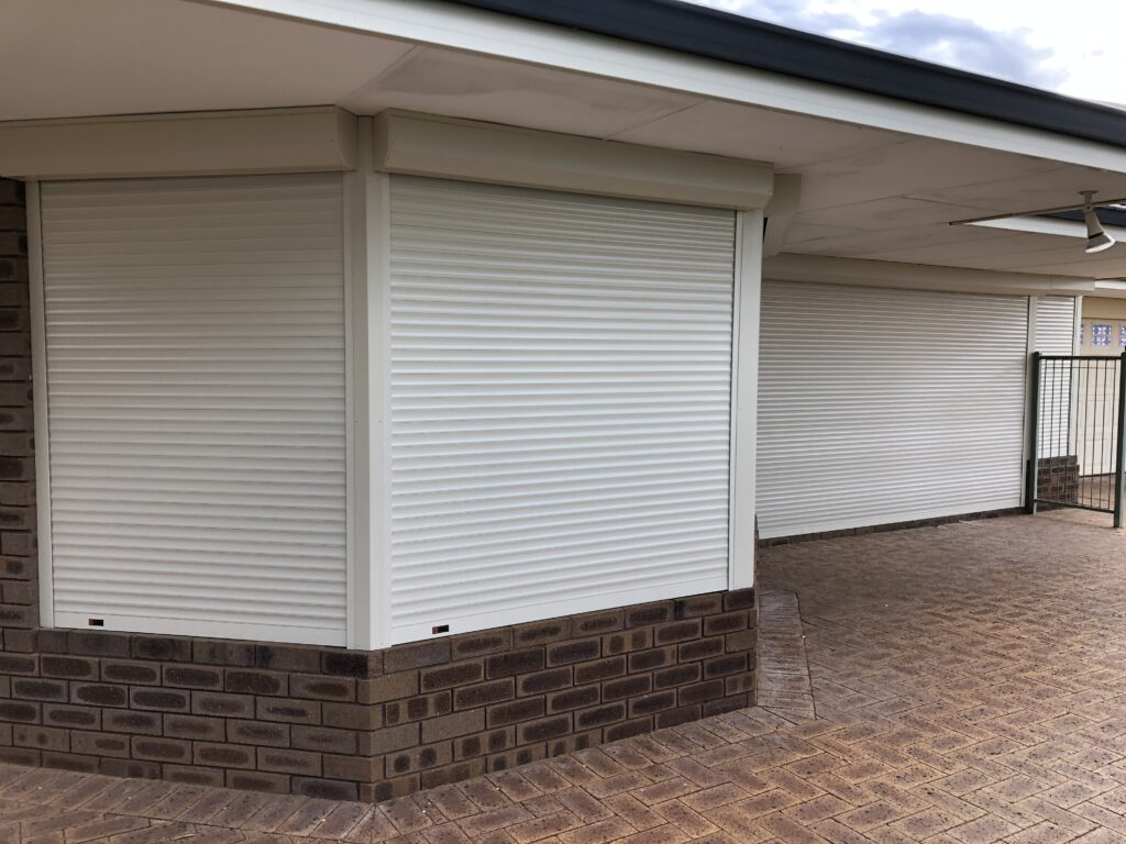 Modern Design Motorized Remote Control Electric Aluminum Window Roller Shutter for Farmhouse Application