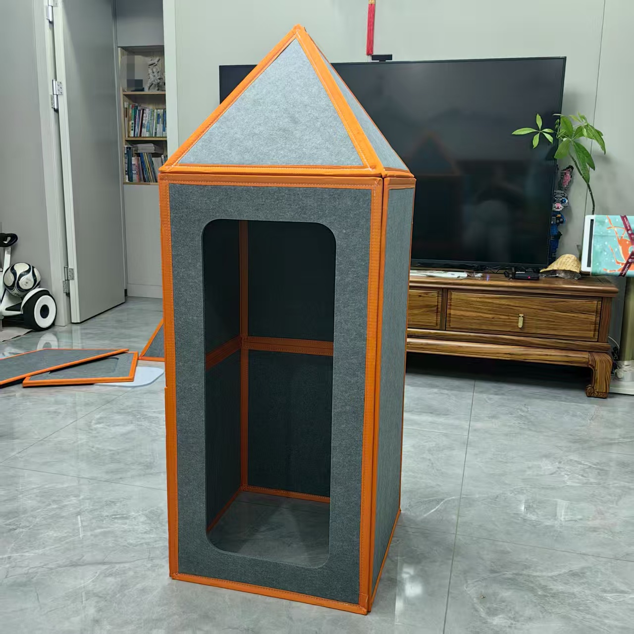 The Montessori Teaching Aids Are Suitable For Children To Build And Assemble An Intellectual Game Room By Themselves