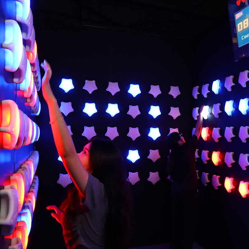 Interactive Activate Game Room Climbing Wall Led Climbing Holds Led