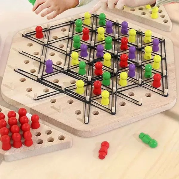 Wooden Chain Chess Triangle – Kids’ Educational Desktop Puzzle Toy