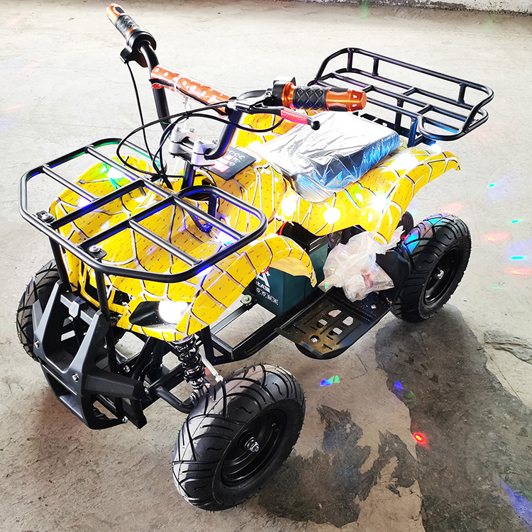 Electric Kids Car Playground Yellow White Chargeable Children's Electric Beach Bumper Car for Adults
