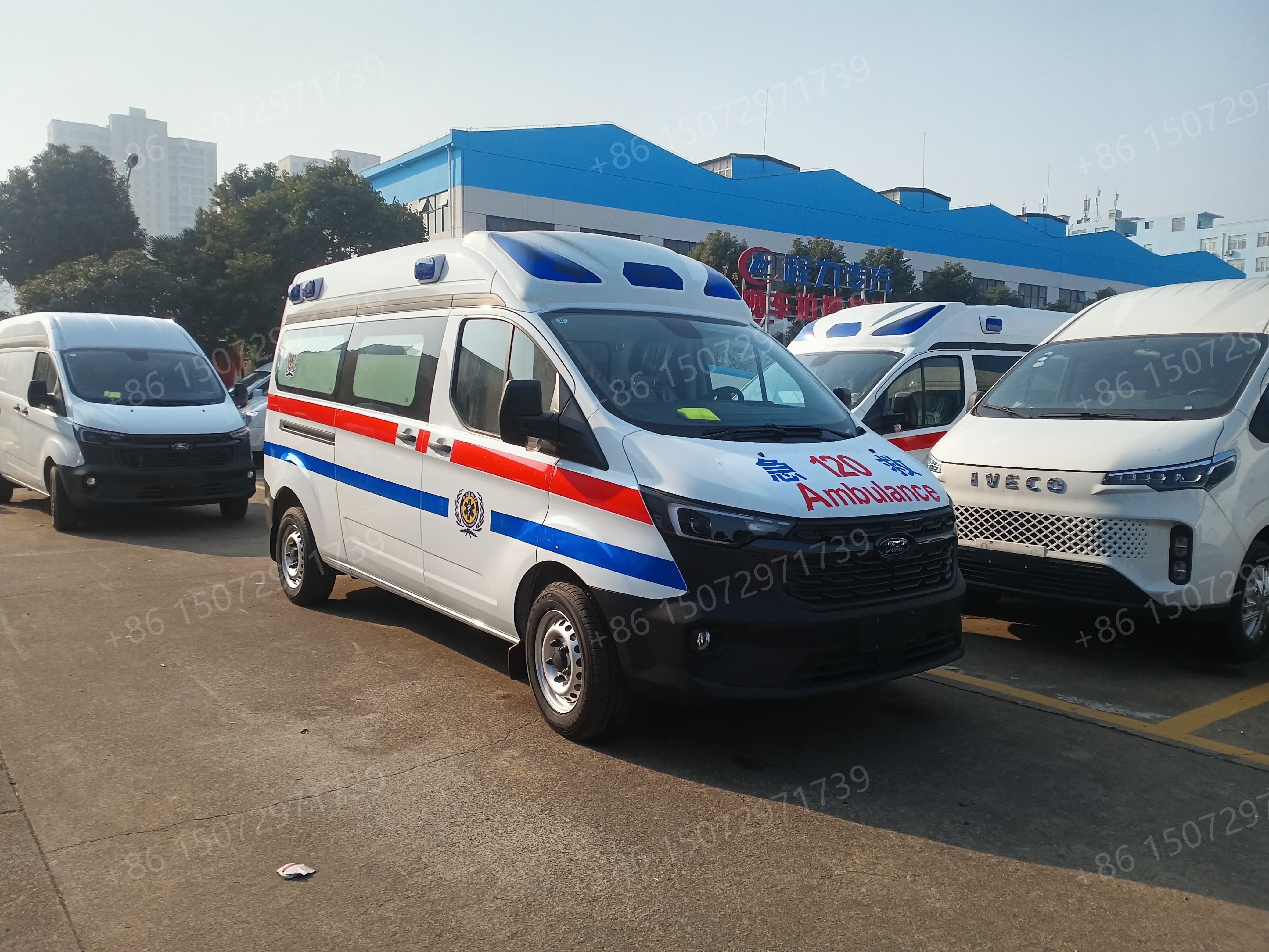 China Manufacturer Emergency Ambulance Medical Rescue Truck