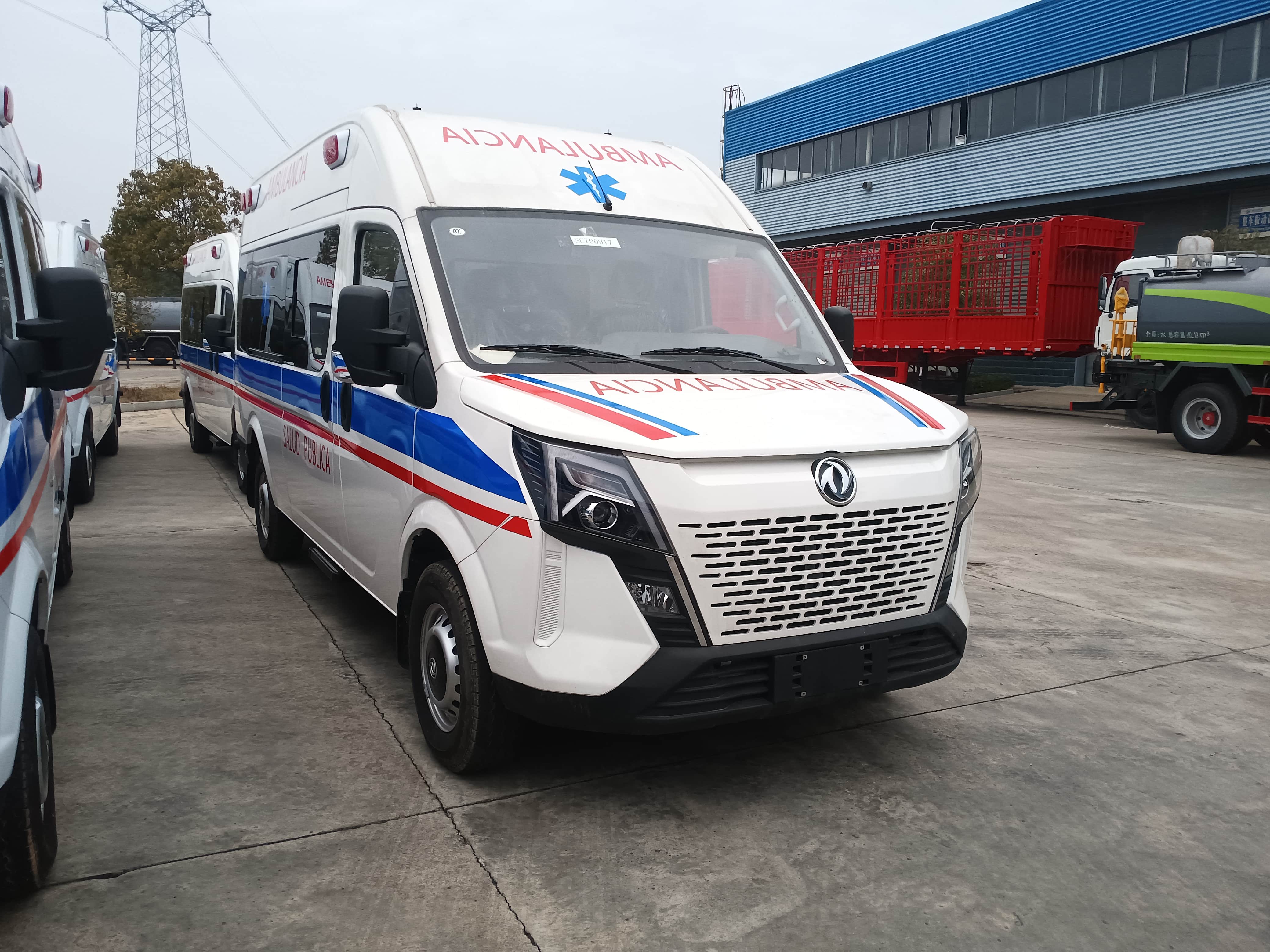 China Manufacturer Emergency Ambulance Medical Rescue Truck