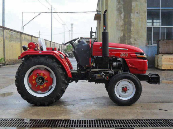 Tractor Image 5