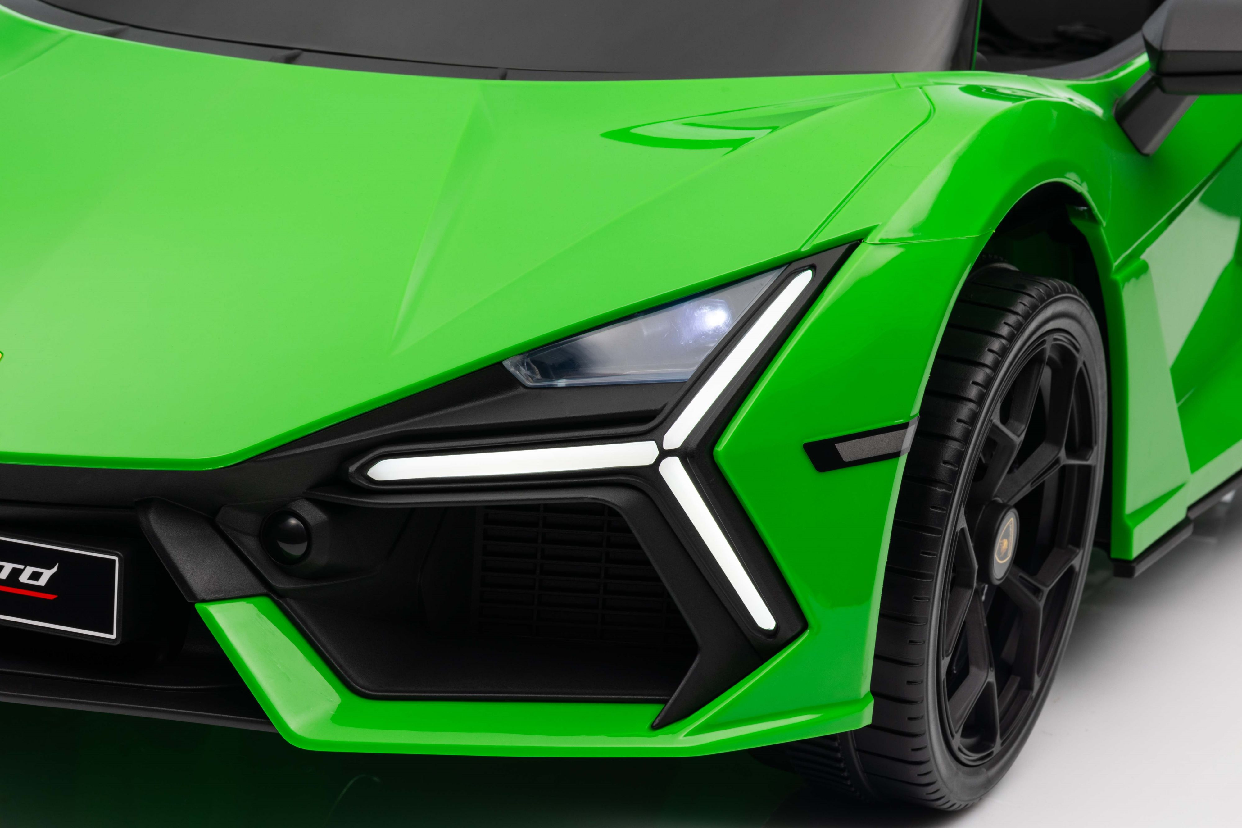 Licensed Lamborghini Revuelto Plastic Material and Battery Power Ride on Car Kids Electric Car for 2-8 Years Old to Drive