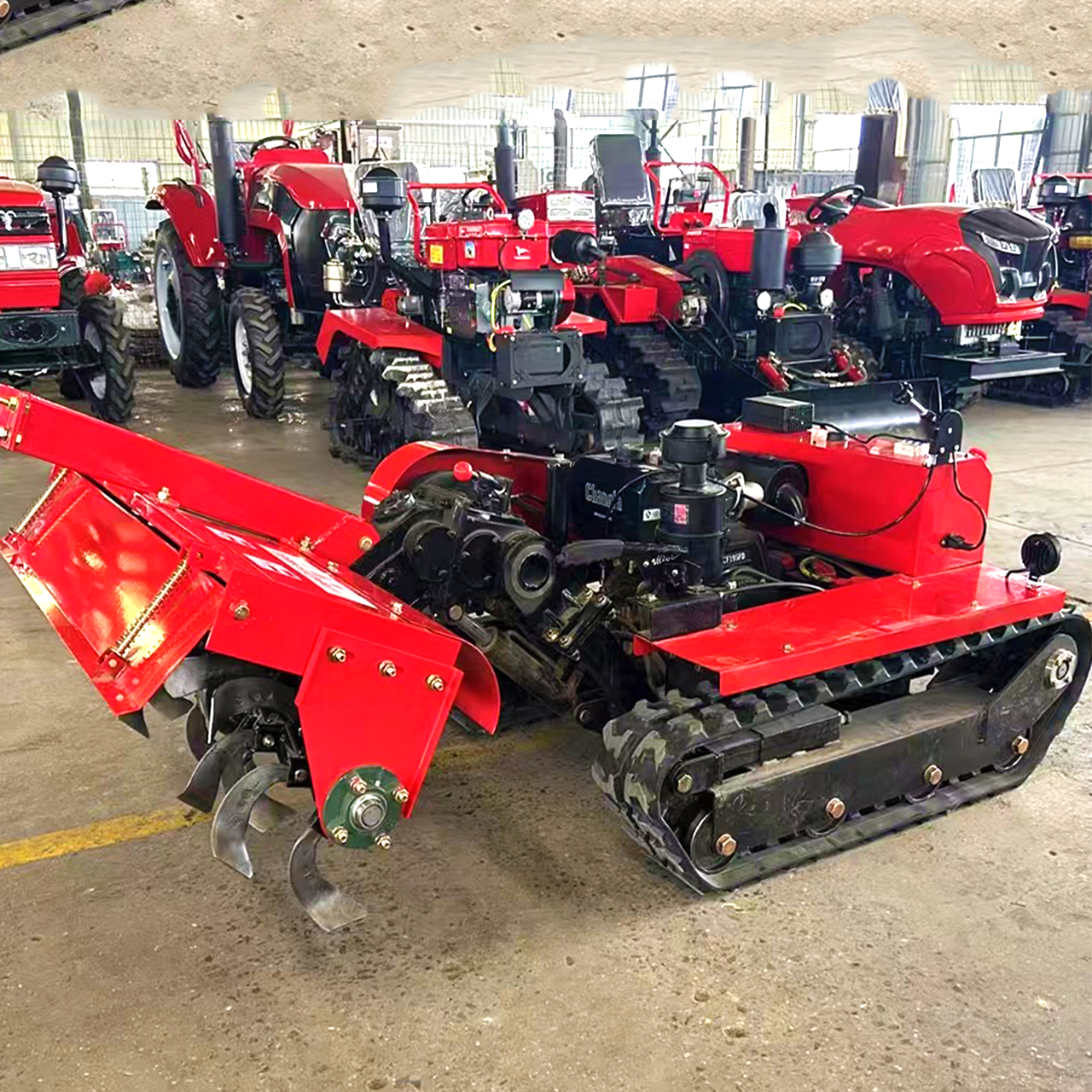 Free Shipping Manufacturer Agriculture Machinery Farm 35 Hp Remote Control/ride-On Cultivator Crawler Tractor with Rotary Tiller
