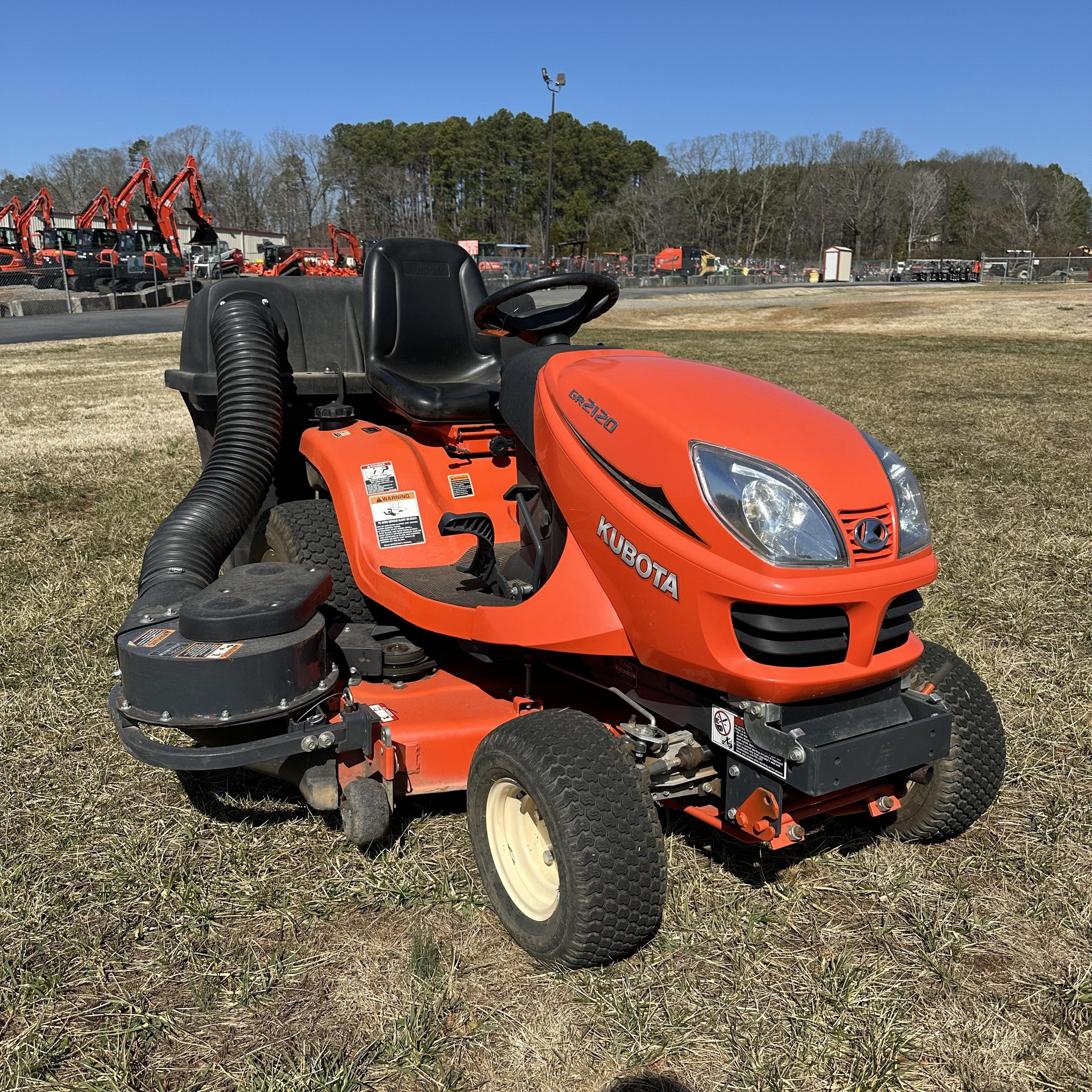Kubota G231-HD/LD - G261-HD/LD Lawn Tractor Ride-on Mower Kubota Farm Tractor 10HP-30HP with High Performance for sale