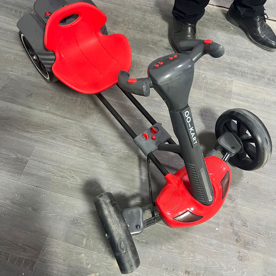 Light Weight Hot Exporting Mini Electric Foldable Go Kart Playful Ride on Car for Children