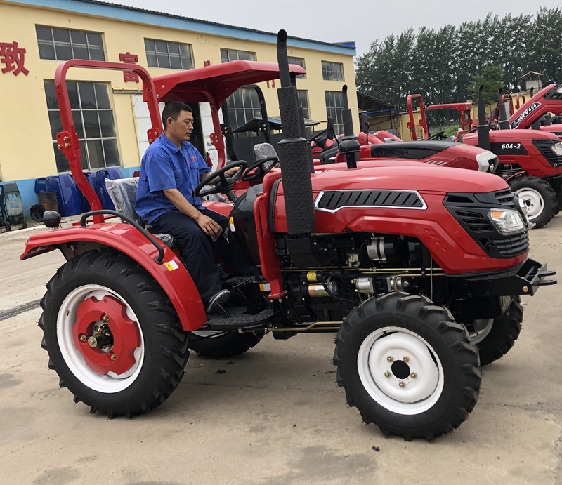Tractor Image 3