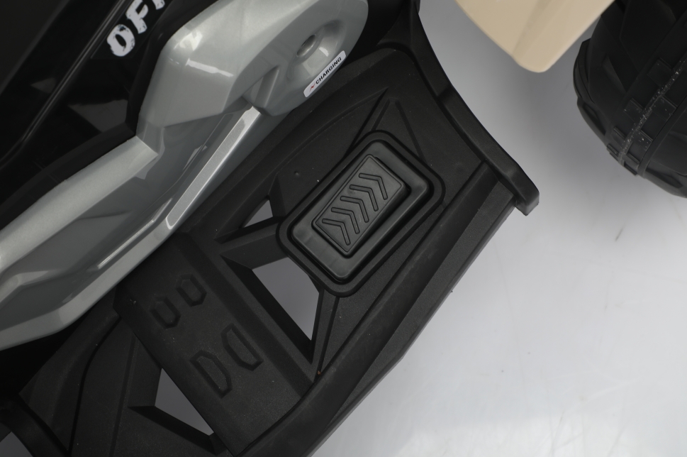 Detail Image 3