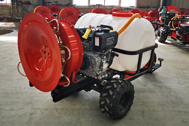 Self-propelled sprayer detailed view 1