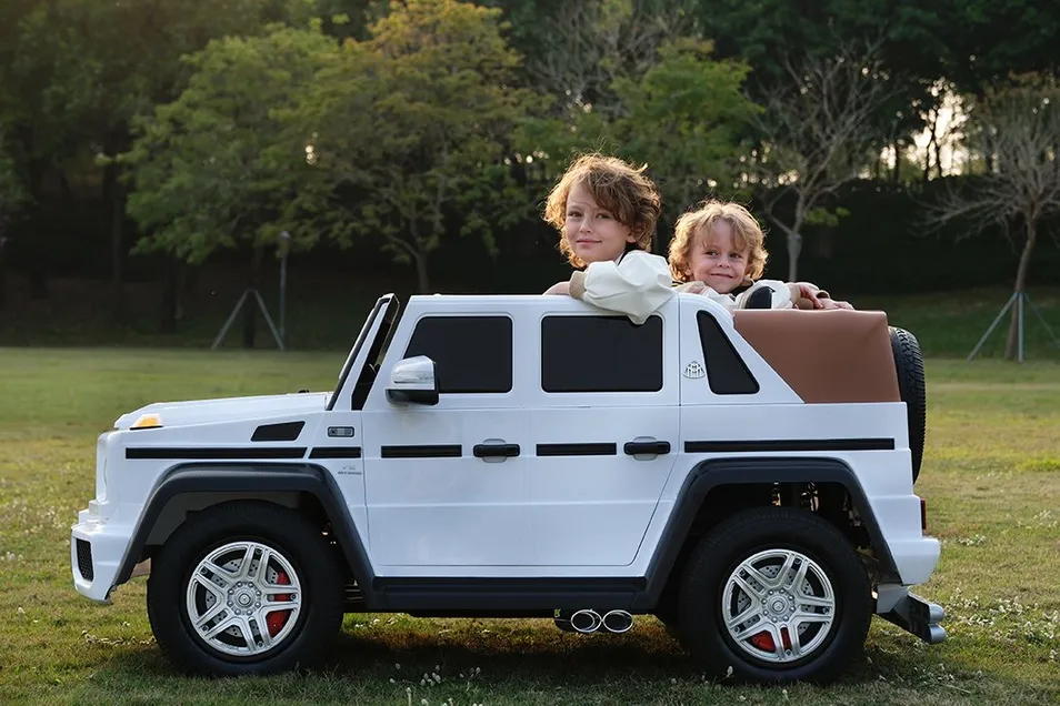 Maybach Licensed SUV Dashboard Detail