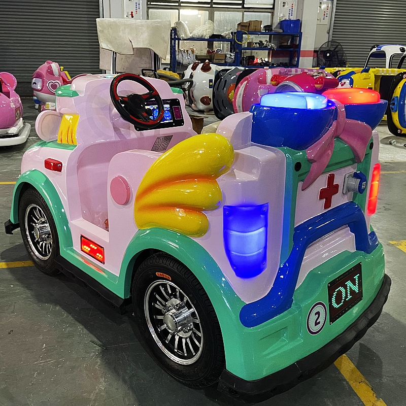 Most Popular Amusement Rides Kids Indoor Play Electric Ambulance Car 500W Powerful Ride on Bumper Cars for Piazza Theme Park