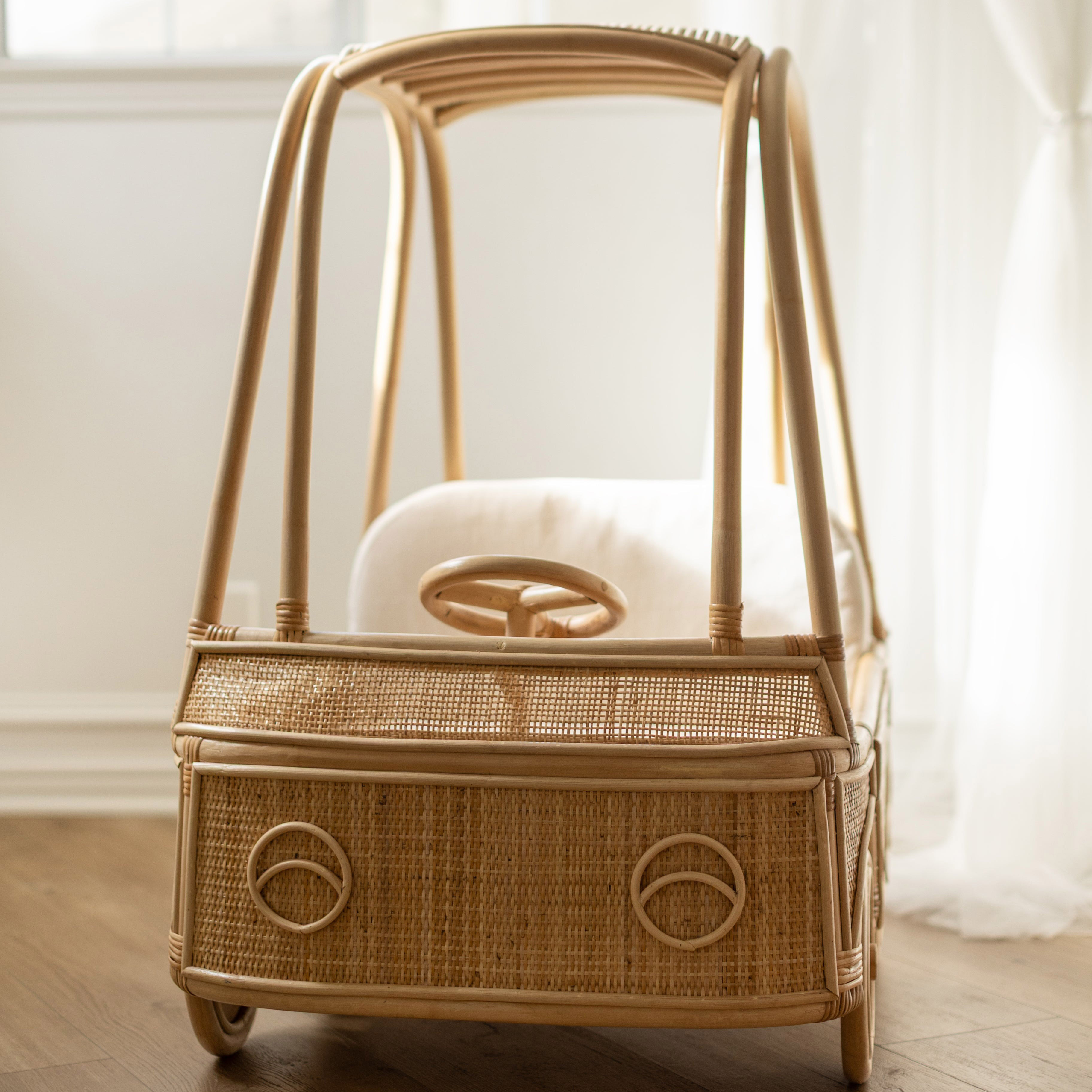 Factory direct supply rattan kids ride on car best price indoor baby ride-on cars customization accept