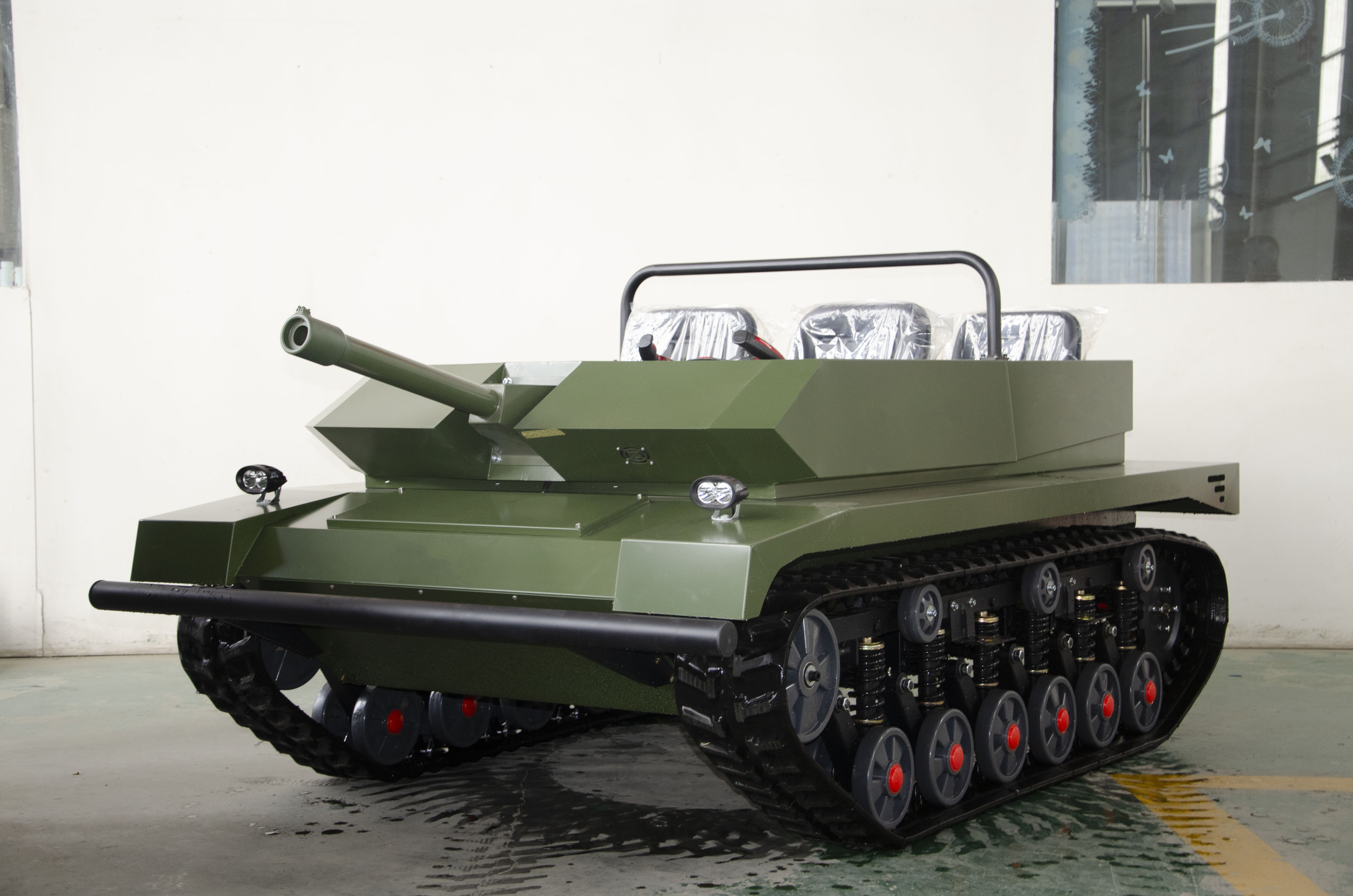 Atv Electric Rubber Amphibious Mini Tracked Vehicle Adult Mini Ride on Tanks Bump Cart Snow Buggy